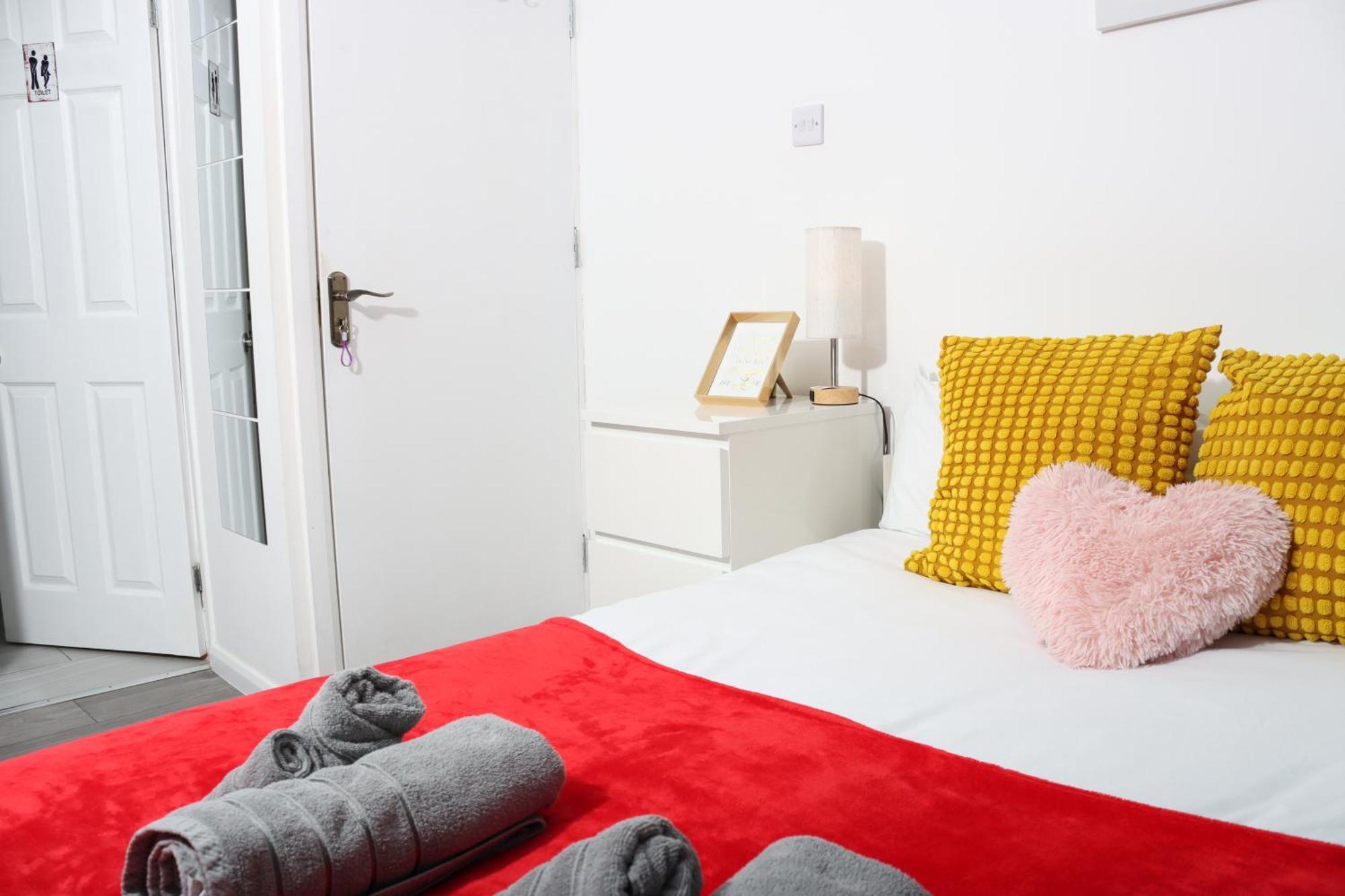 Cosy With Kitchenette And Private Bathroom - 15mins To London! Appartement Londres