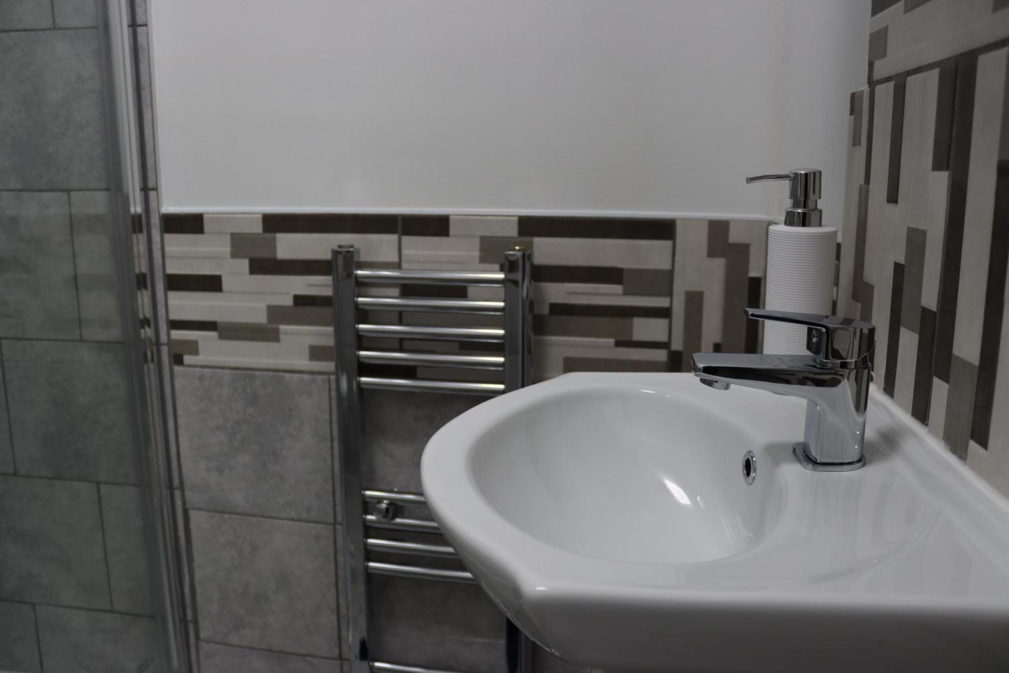 Cosy With Kitchenette And Private Bathroom - 15mins To London! Appartement