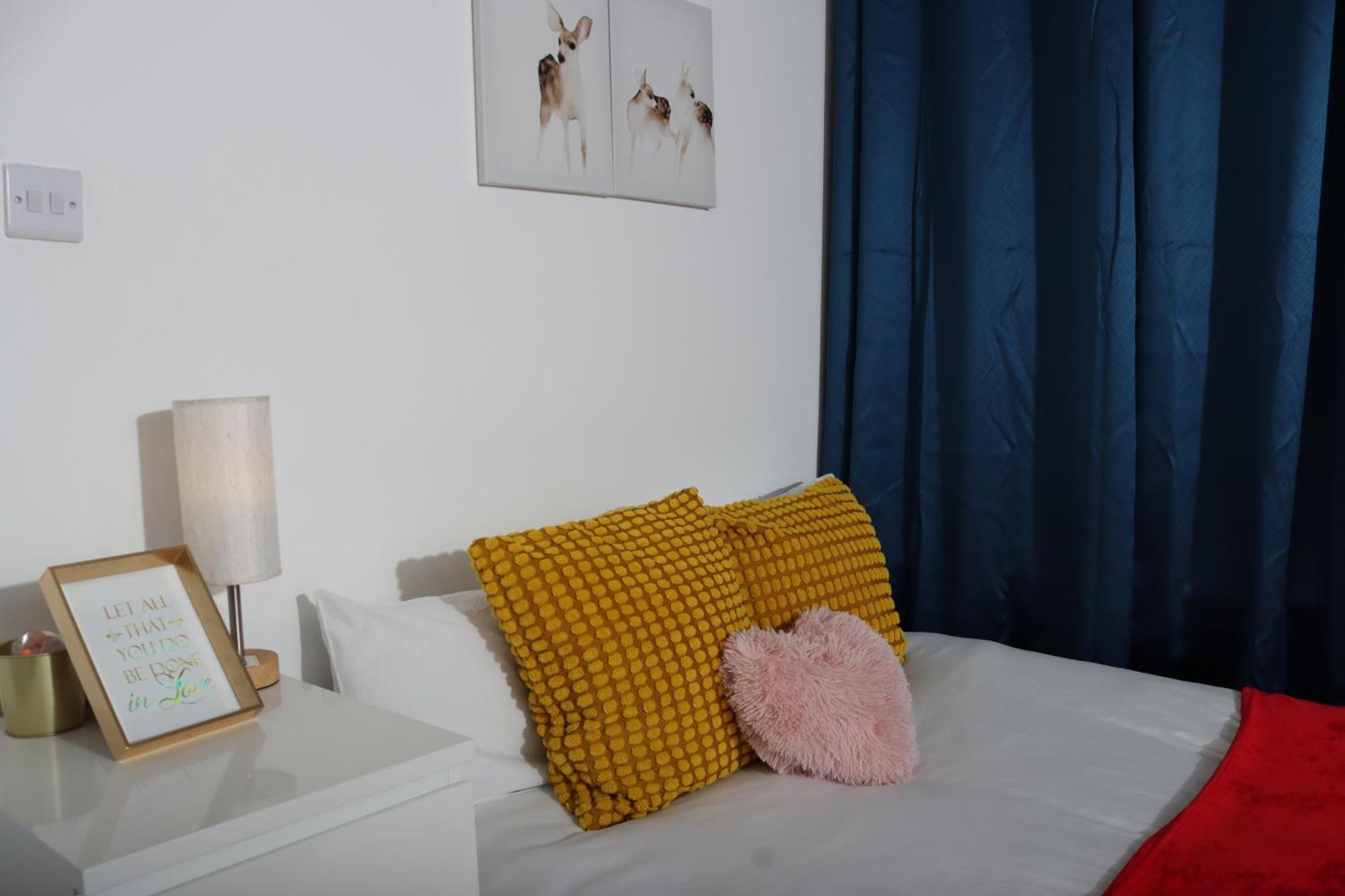 Cosy With Kitchenette And Private Bathroom - 15mins To London! Appartement